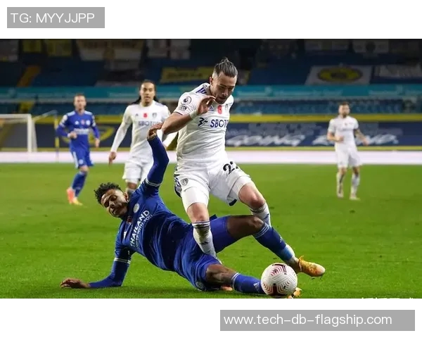 利兹联与诺丁汉森林的激烈对决谁能在英超赛场上笑到最后